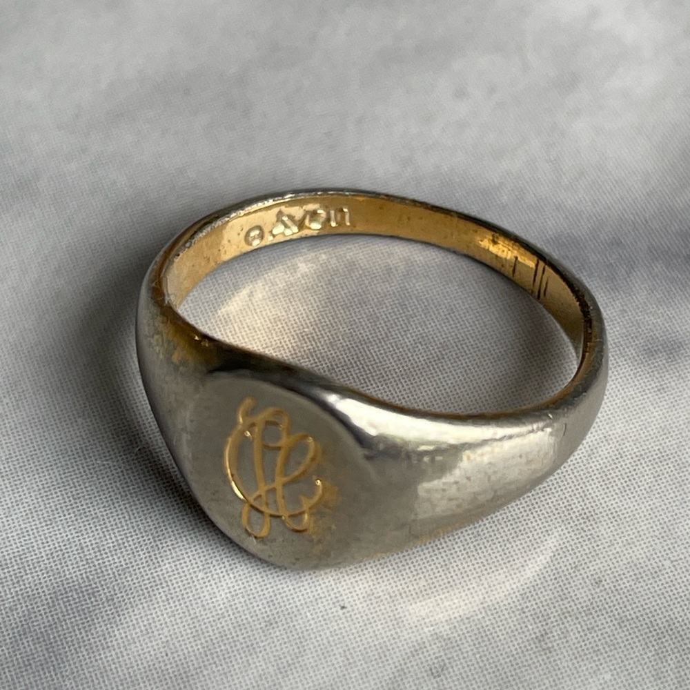 Vintage Avon Signet Ring